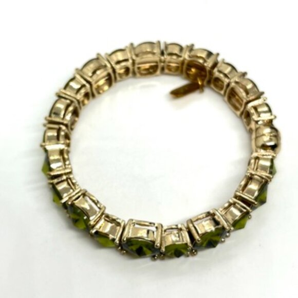 TASHA RHINESTONE STATEMENT BRACELET PERIDOT GREEN MAGNETIC CLOSURE GOLD TONE - Picture 9 of 14
